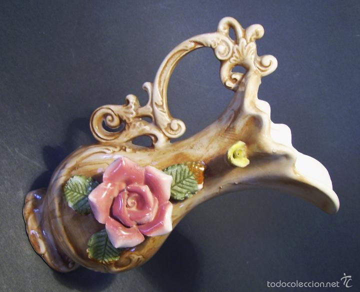 Antig&uuml;edades: JARRA  DE  PORCELANA  TIPO  CAPODIMONTE - Foto 8