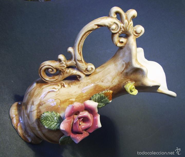 Antig&uuml;edades: JARRA  DE  PORCELANA  TIPO  CAPODIMONTE - Foto 9