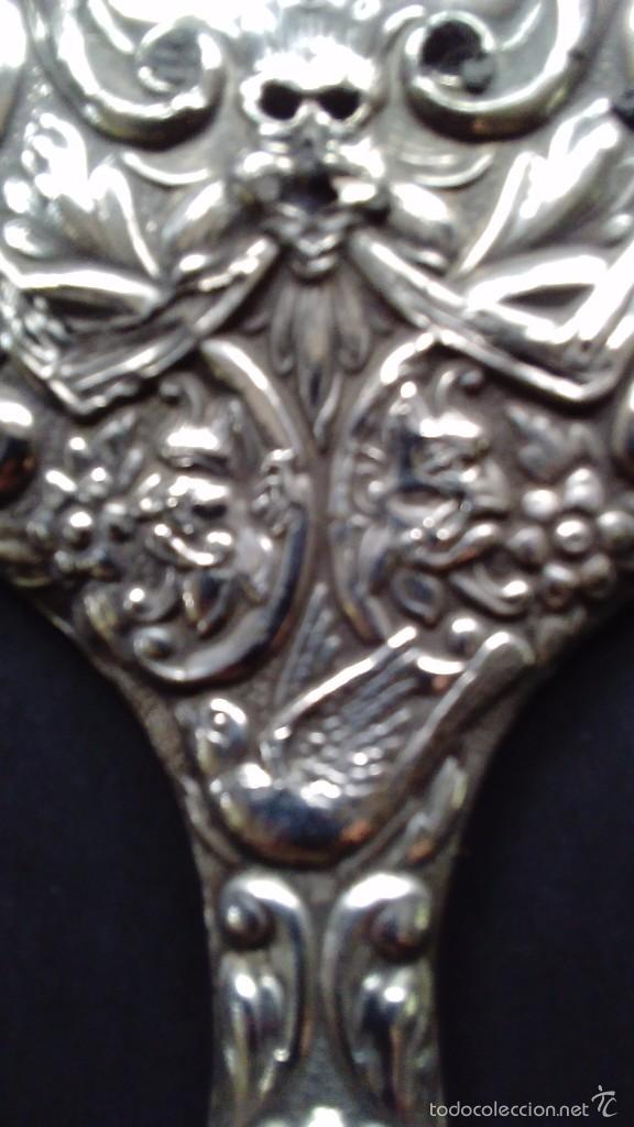Antig&uuml;edades: Espejo de mano de plata con el espejo biselado. S XIX - Foto 10