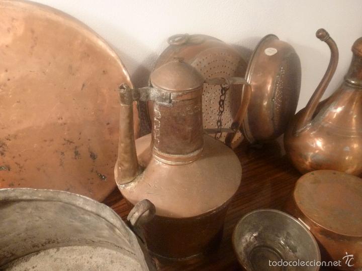Antig&uuml;edades: conjunto de doce piezas de cobre - Foto 8