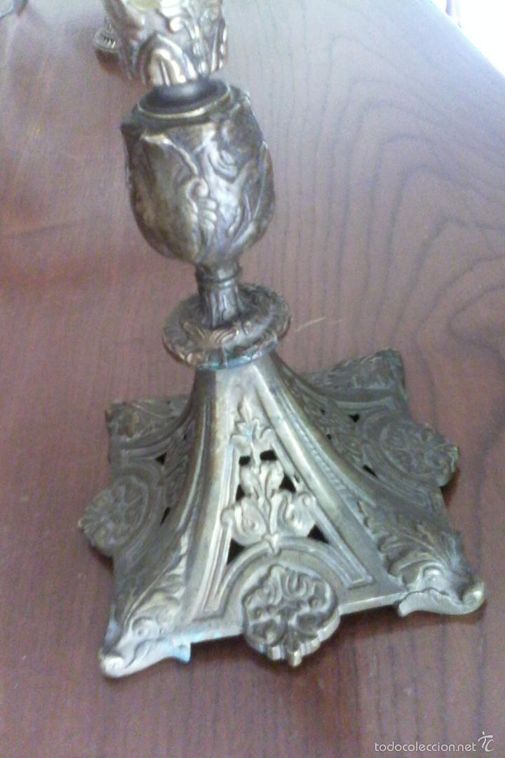 Antig&uuml;edades: antiguo jarr&oacute;n violetero tulipero centro de mesa base bronce - Foto 13