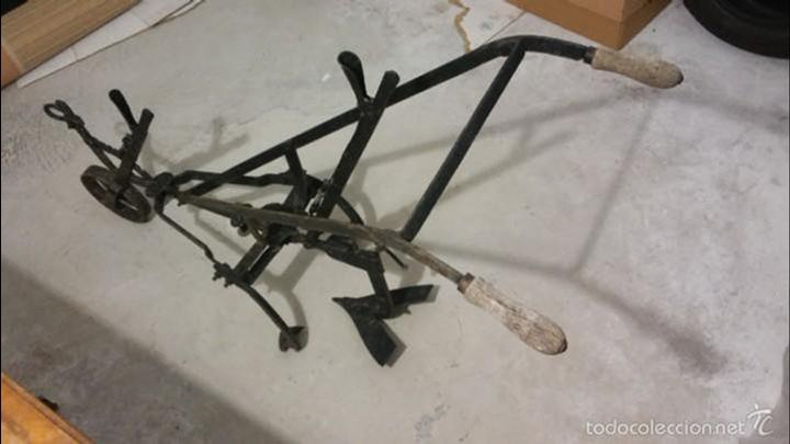 Antig&uuml;edades: Arado de hierro forjado - Foto 5