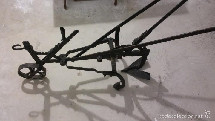 Antig&uuml;edades: Arado de hierro forjado - Foto 7