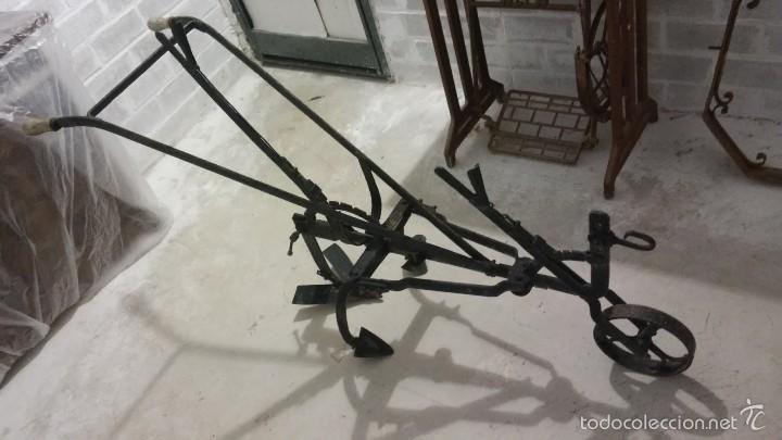 Antig&uuml;edades: Arado de hierro forjado - Foto 11