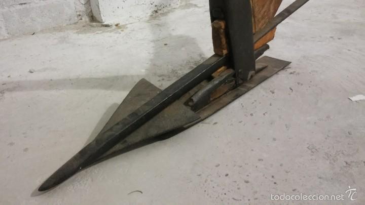 Antig&uuml;edades: Arado romano de hierro forjado - Foto 6