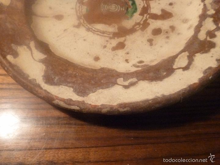 Antig&uuml;edades: plato de barro esmaltado - Foto 6