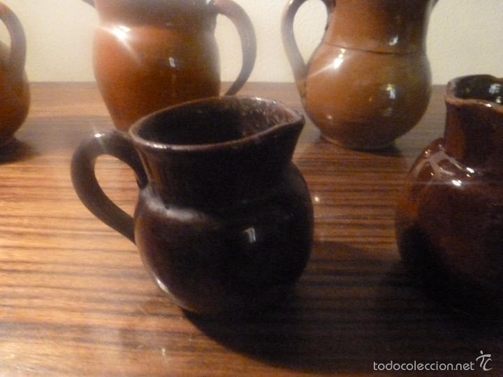 Antig&uuml;edades: cinco jarras de barro esmaltado - Foto 16