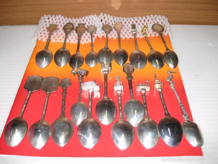 Antig&uuml;edades: 20 CUCHARILLAS, CON GRAVADOS.1 - Foto 2