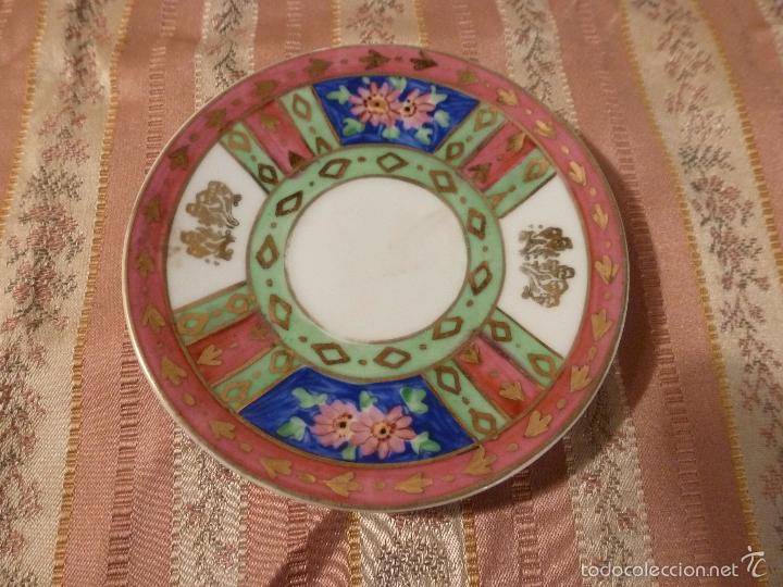 Antig&uuml;edades: plato de porcelana - Foto 1