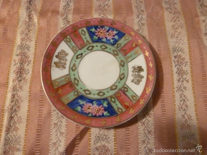 Antig&uuml;edades: plato de porcelana - Foto 5
