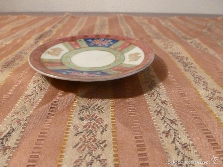 Antig&uuml;edades: plato de porcelana - Foto 7