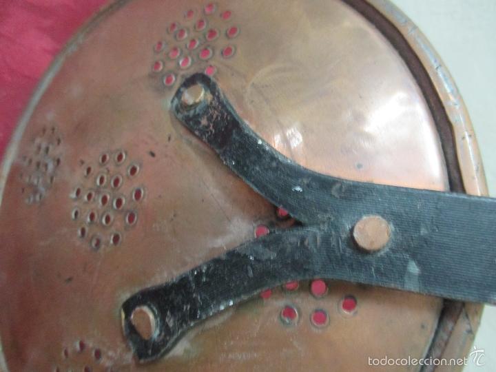 Antig&uuml;edades: SARTEN Y ESPUMADERA DE COBRE MANGO DE HIERRO. S. XIX. - Foto 7