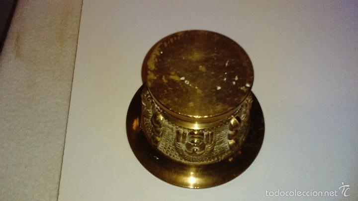 Antig&uuml;edades: Almirez de bronce con 4 caras y 4 costillas - Foto 4