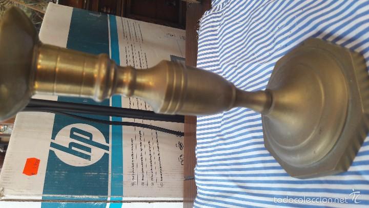 Antig&uuml;edades: candelabro de bronce - Foto 5