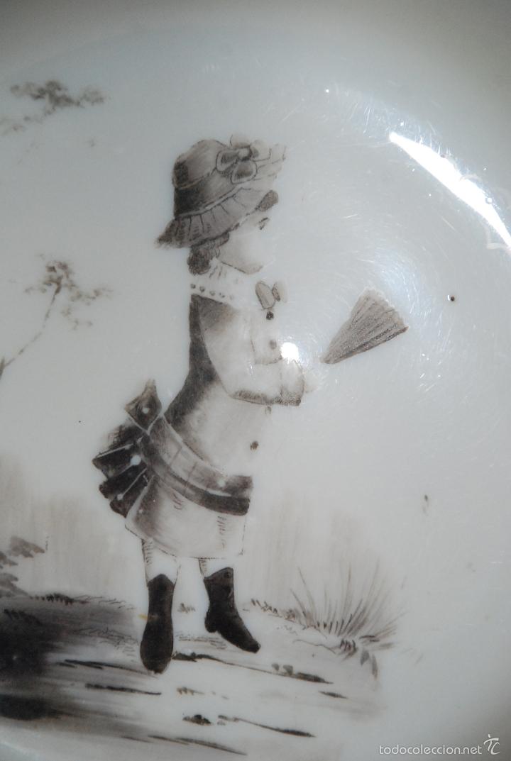 Antig&uuml;edades: MUY BONITO PLATO DE OPALINA PINTADO A MANO - Foto 10