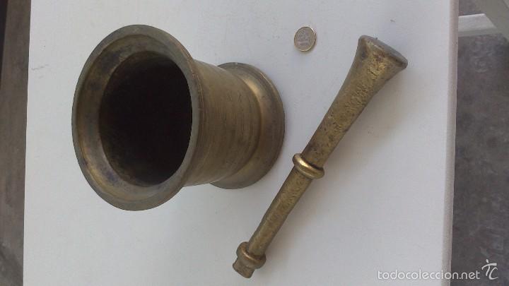 Antig&uuml;edades: antiguo almirez  de grandes dimensiones - Foto 3