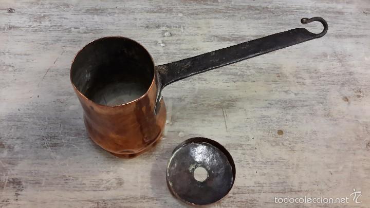 Antig&uuml;edades: CHOCOLATERA EN COBRE MARTILLADO - Foto 3