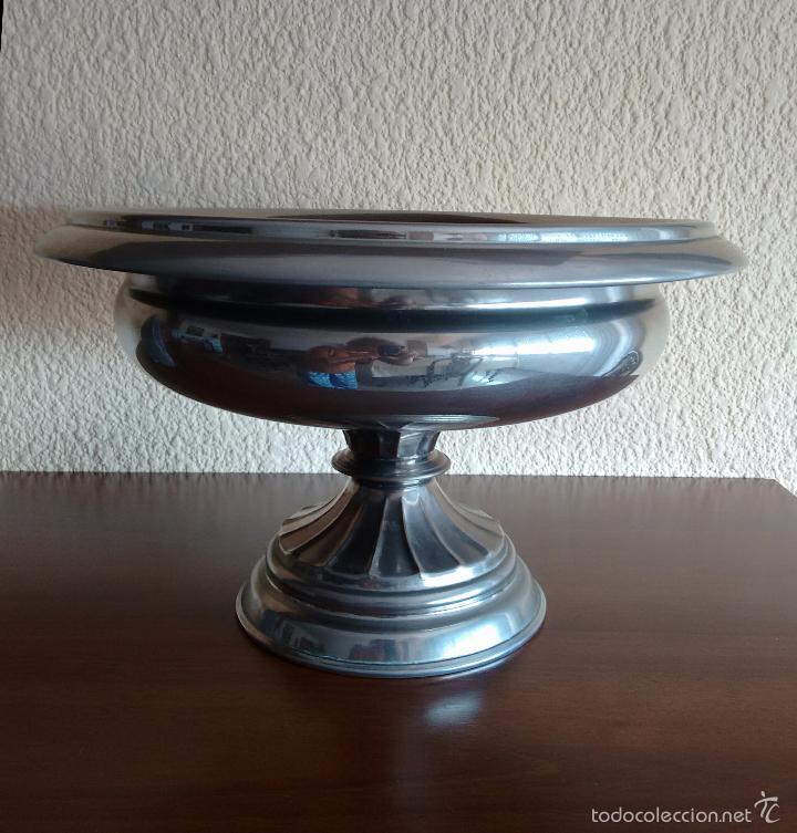 Antig&uuml;edades: Antiguo centro de mesa de metal plateado - Foto 2