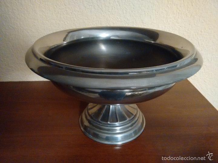 Antig&uuml;edades: Antiguo centro de mesa de metal plateado - Foto 3