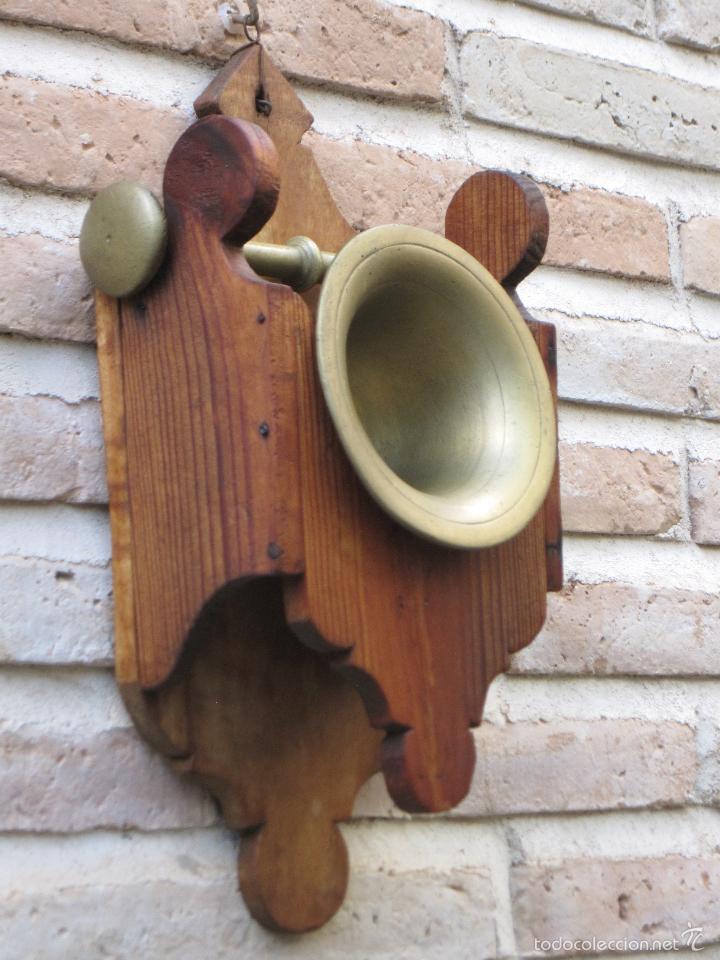 Antig&uuml;edades: ALMIRECERO DE MADERA Y ALMIREZ CON MANO, EN BRONCE. - Foto 3