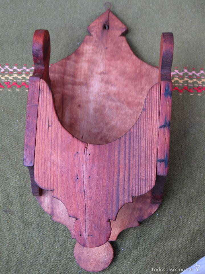 Antig&uuml;edades: ALMIRECERO DE MADERA Y ALMIREZ CON MANO, EN BRONCE. - Foto 5