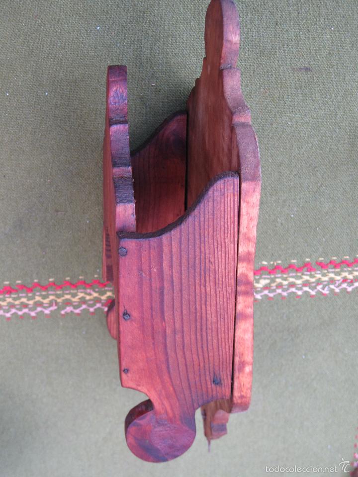 Antig&uuml;edades: ALMIRECERO DE MADERA Y ALMIREZ CON MANO, EN BRONCE. - Foto 6