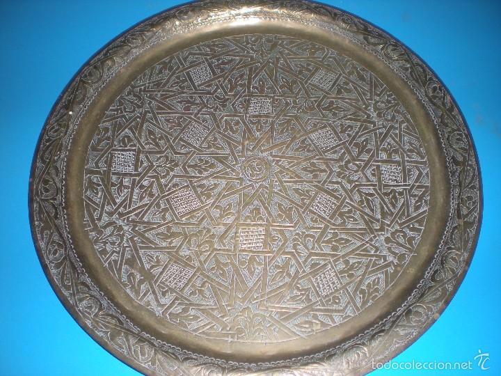 Antig&uuml;edades: PLATO DE LATON O BRONCE LABRADO - Foto 1