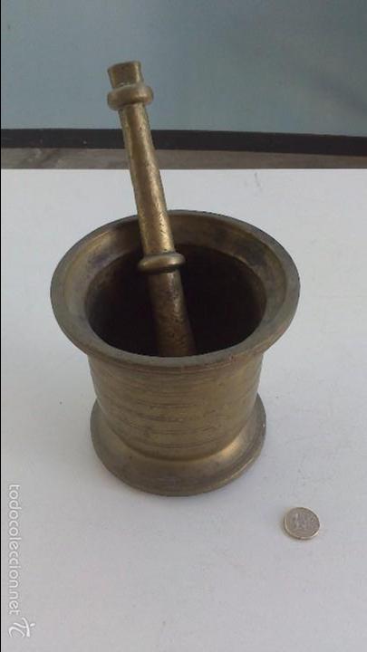 Antig&uuml;edades: antiguo almirez  de grandes dimensiones - Foto 1