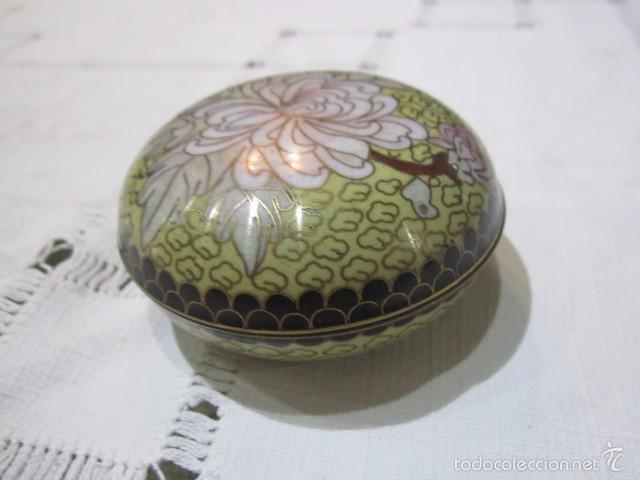 Antig&uuml;edades: Caja cloison&eacute;. 8 cms. di&aacute;metro - Foto 1