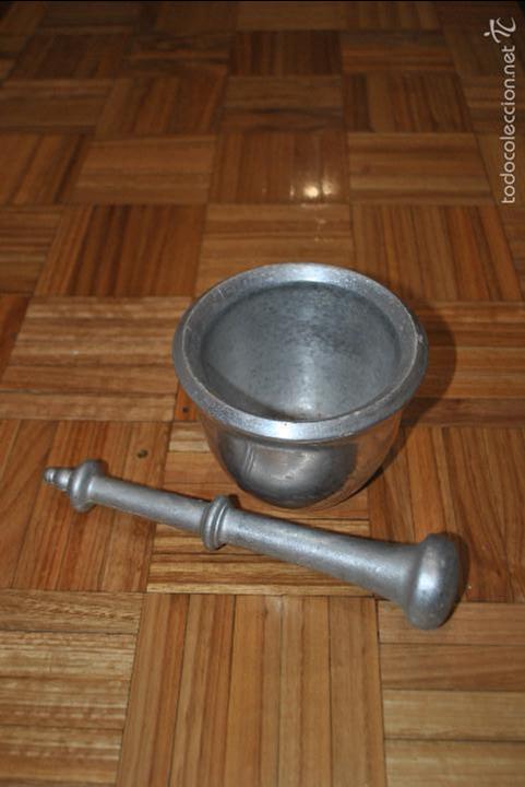 Antig&uuml;edades: Curioso Mortero o Almirez de Aluminio - Foto 4