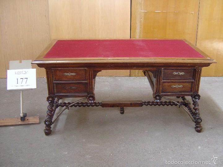 Antig&uuml;edades: Mesa de despacho en madera de Nogal - Foto 1