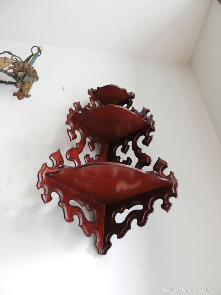 Antig&uuml;edades: RINCONERA EN CAOBA PARA COLGAR - Foto 7