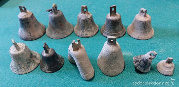 Antig&uuml;edades: Lote de 11 campanitas - Foto 1