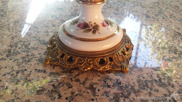 Antig&uuml;edades: antiguo centro de mesa de loza y metal - Foto 4