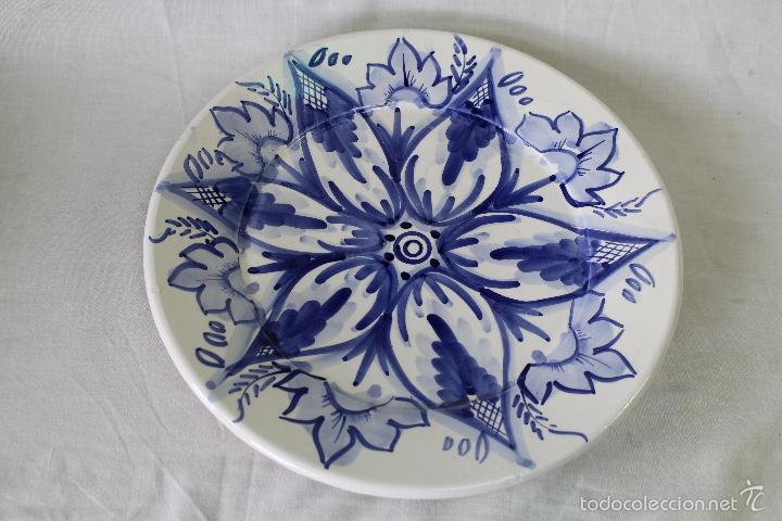 Antig&uuml;edades: plato de colgar en ceramica - Foto 1