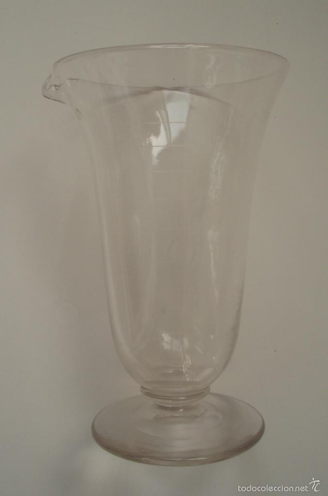 Antig&uuml;edades: PROBETA. VASO O COPA GRADUADA, DE 10 A 200 ML. - Foto 1