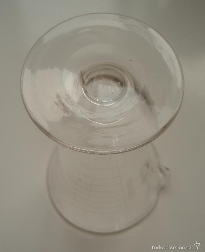Antig&uuml;edades: PROBETA. VASO O COPA GRADUADA, DE 10 A 200 ML. - Foto 3