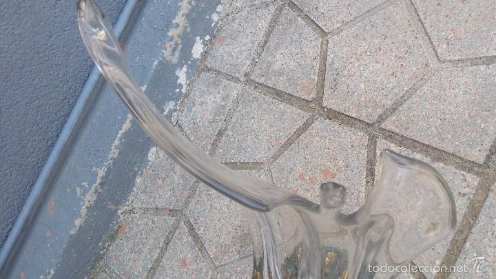 Antig&uuml;edades: antiguo centro de mesa en cristal y bronce. - Foto 3