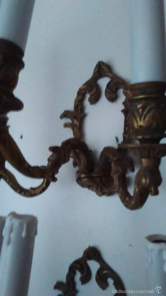 Antig&uuml;edades: Pareja de apliques en bronce de principios del S. XX - Foto 9