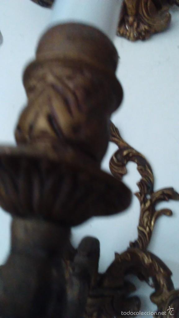 Antig&uuml;edades: Pareja de apliques en bronce de principios del S. XX - Foto 13