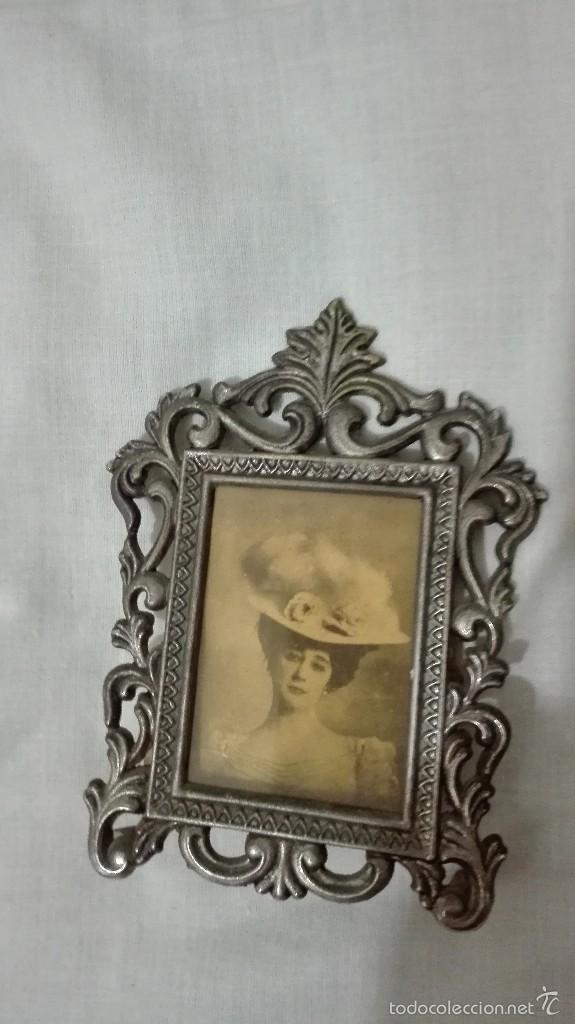 Oggetti Antichi: Peque&ntilde;o retrato muy antiguo