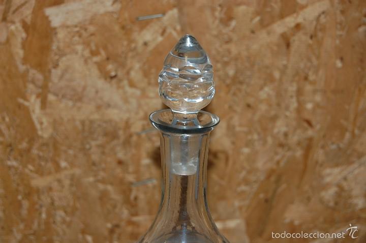 Antig&uuml;edades: BOTELLA LICORERA EN CRISTAL TALLADO - Foto 4