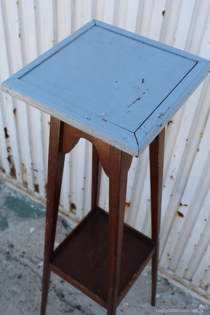 Antig&uuml;edades: jardinera en madera de nogal - Foto 2