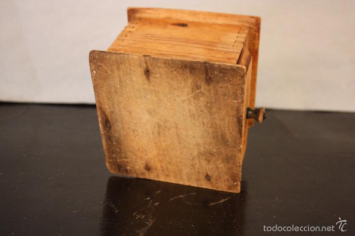 Antig&uuml;edades: Molinillo de caf&eacute; de madera Elma - Foto 6