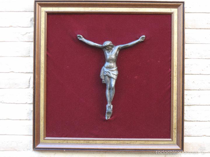 Antig&uuml;edades: CUADRO CON CRISTO CRUCIFICADO ANTIGUO EN CALAMINA. - Foto 3