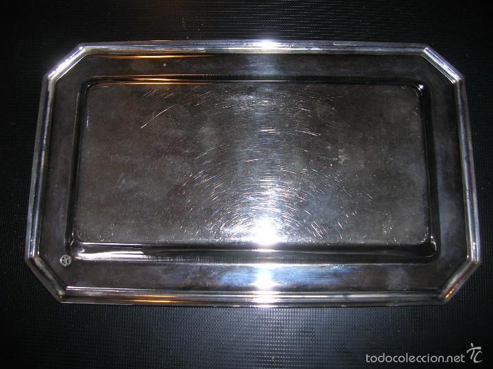 Antig&uuml;edades: A7) Bandeja decorada con lazo. 24,5 cms *15 cms - Foto 2