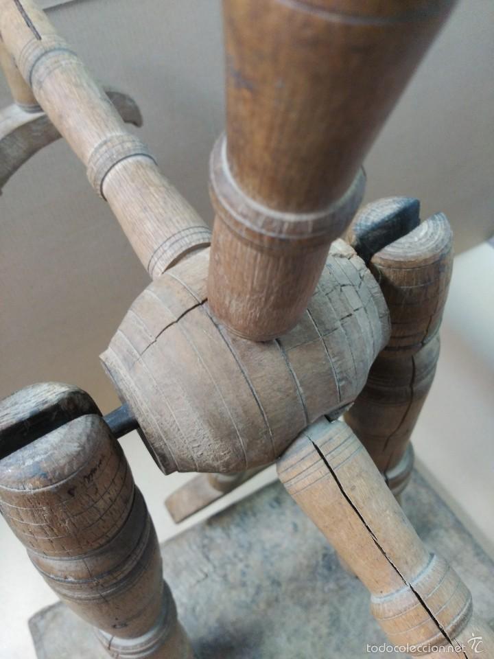 Antig&uuml;edades: Rueca de madera - Foto 14