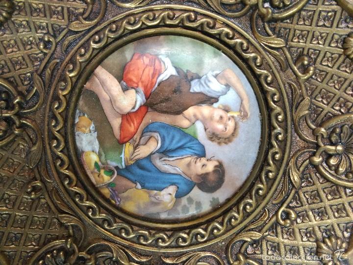 Antig&uuml;edades: Plato decorativo en bronce - Foto 3