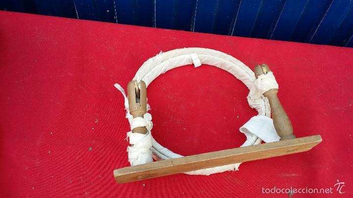 Antig&uuml;edades: cacharro para bordar - Foto 2