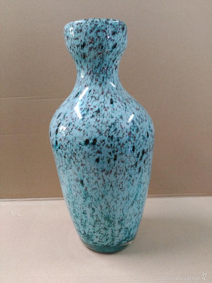 Antig&uuml;edades: Florero de cristal con decoracion abstracta - Foto 1